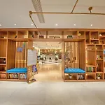 Kyriad Marvelous Hotel Shanghai Daning International Plaza